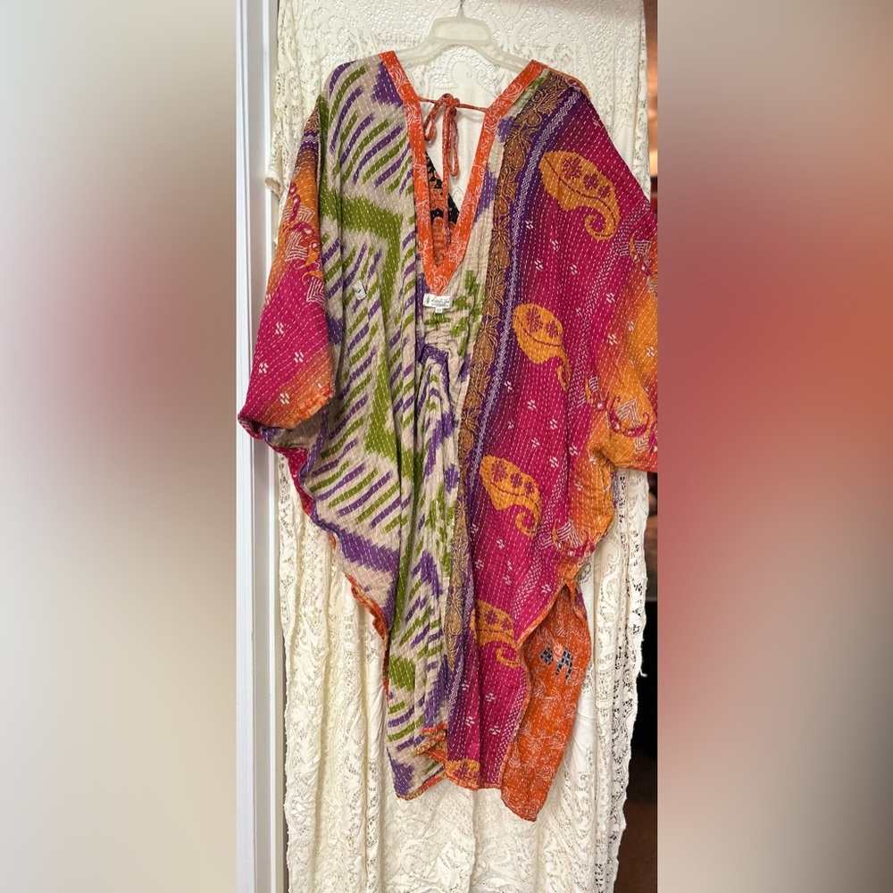 Elegant Orange and Black Midi Dress - Picture 9 of 9